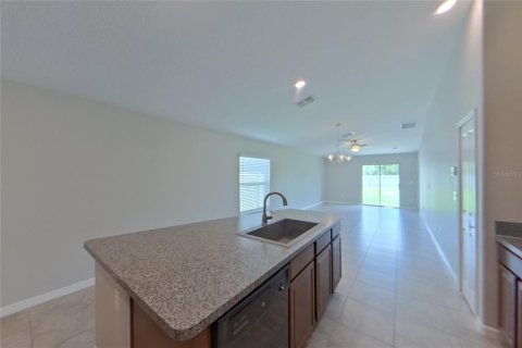 Villa ou maison à louer à Apollo Beach, Floride: 3 chambres, 134.8 m2 № 2385924 - photo 5