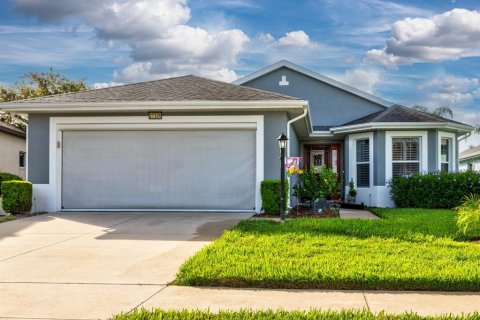 House in Leesburg, Florida 3 bedrooms, 163.97 sq.m. № 2295415