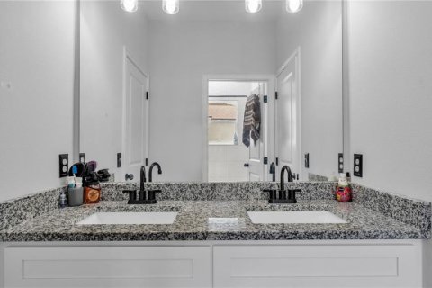 Villa ou maison à vendre à Kissimmee, Floride: 4 chambres, 175.59 m2 № 2098147 - photo 14