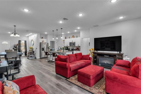 Villa ou maison à vendre à Kissimmee, Floride: 4 chambres, 175.59 m2 № 2098147 - photo 29