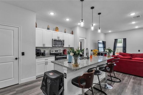 Villa ou maison à vendre à Kissimmee, Floride: 4 chambres, 175.59 m2 № 2098147 - photo 22