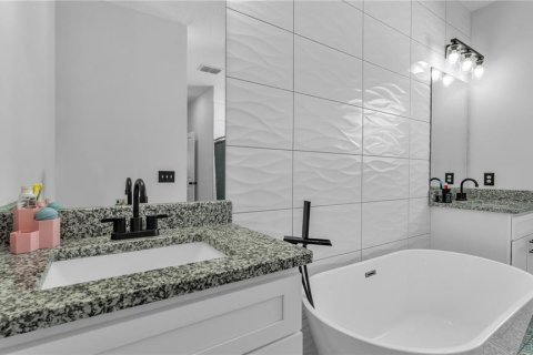 Villa ou maison à vendre à Kissimmee, Floride: 4 chambres, 175.59 m2 № 2098147 - photo 9