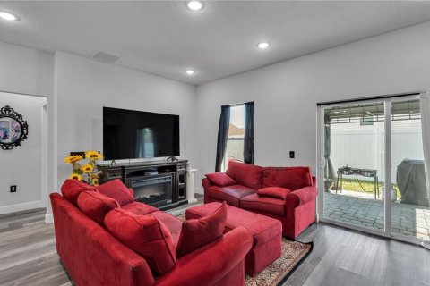 Villa ou maison à vendre à Kissimmee, Floride: 4 chambres, 175.59 m2 № 2098147 - photo 28