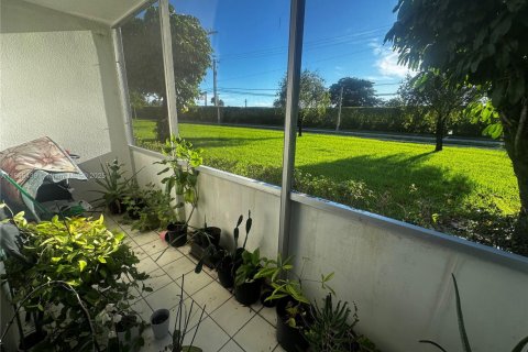 Condominio en alquiler en Boca Raton, Florida, 1 dormitorio, 66.89 m2 № 1878823 - foto 8