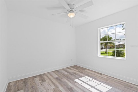 Villa ou maison à vendre à DeLand, Floride: 5 chambres, 237.46 m2 № 1900756 - photo 18