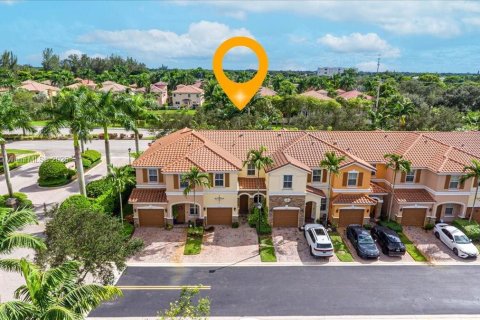 Townhouse in Plantation, Florida 3 bedrooms, 161.84 sq.m. № 1929979 - photo 25