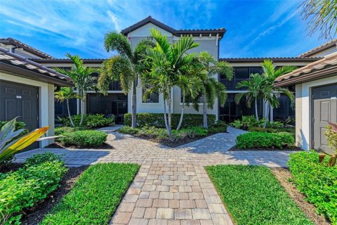 Condominio en alquiler en Lakewood Ranch, Florida, 2 dormitorios, 124.12 m2 № 1440371 - foto 6