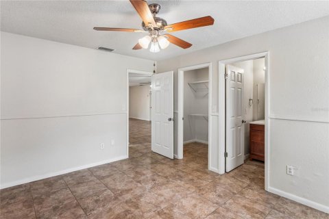 Villa ou maison à vendre à Tampa, Floride: 4 chambres, 170.2 m2 № 2398711 - photo 11
