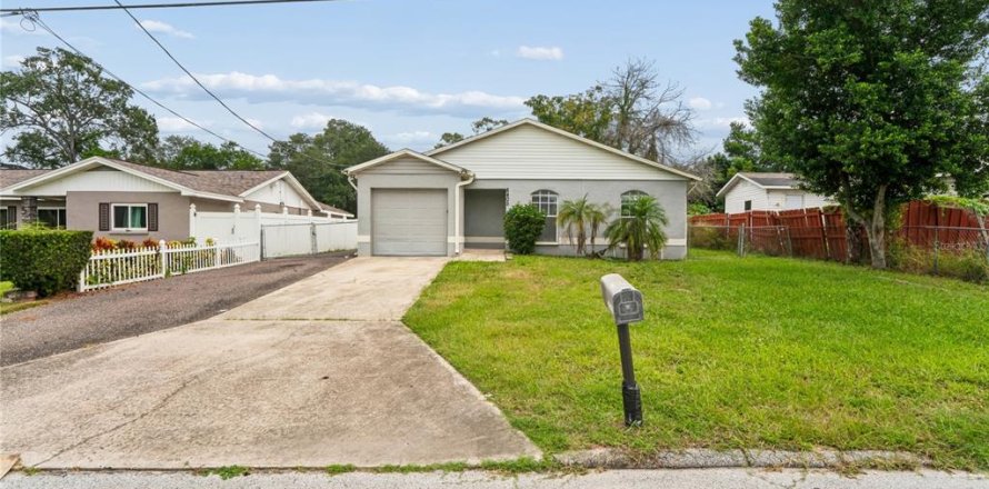 Villa ou maison à Tampa, Floride 4 chambres, 170.2 m2 № 2398711