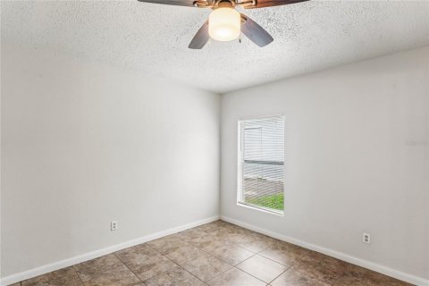 Villa ou maison à vendre à Tampa, Floride: 4 chambres, 170.2 m2 № 2398711 - photo 19