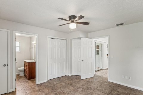 Villa ou maison à vendre à Tampa, Floride: 4 chambres, 170.2 m2 № 2398711 - photo 20
