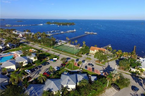 Terreno en venta en Sebastian, Florida № 1061466 - foto 1