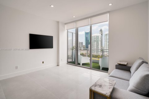 Снять в аренду кондоминиум в Майами, Флорида 2 спальни, 120.77м2, № 2050077 - фото 5