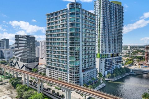 Снять в аренду кондоминиум в Майами, Флорида 2 спальни, 120.77м2, № 2050077 - фото 30