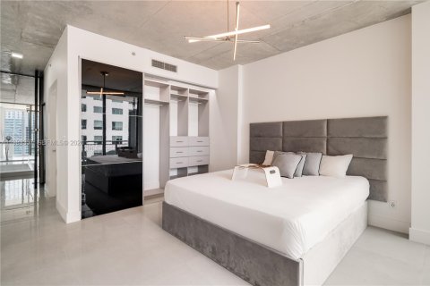 Снять в аренду кондоминиум в Майами, Флорида 2 спальни, 120.77м2, № 2050077 - фото 12