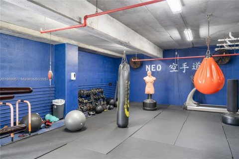 Снять в аренду кондоминиум в Майами, Флорида 2 спальни, 120.77м2, № 2050077 - фото 29