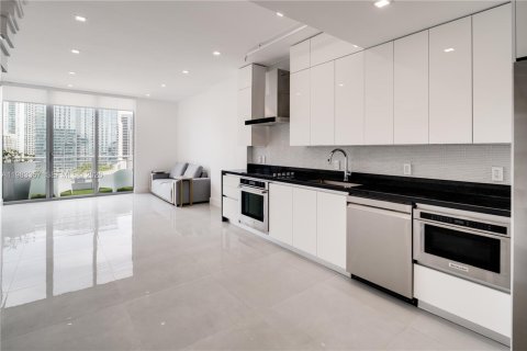 Снять в аренду кондоминиум в Майами, Флорида 2 спальни, 120.77м2, № 2050077 - фото 4