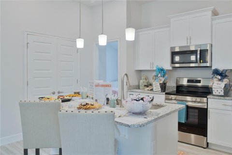 Villa ou maison à vendre à Bell, Floride: 4 chambres, 151.9 m2 № 1904823 - photo 2