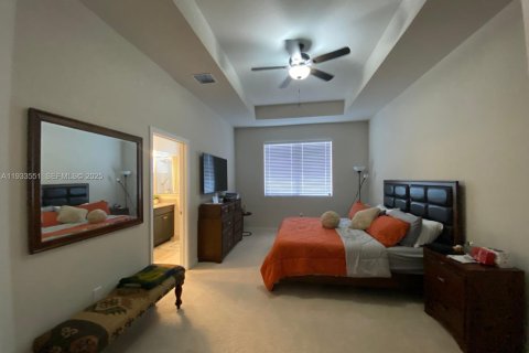 Adosado en alquiler en Homestead, Florida, 4 dormitorios, 183.95 m2 № 1992098 - foto 28