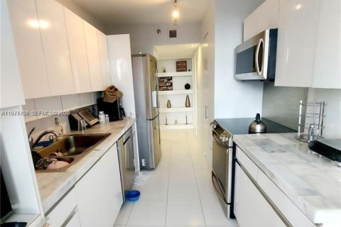 Copropriété à louer à Aventura, Floride: 2 chambres, 114.27 m2 № 2041679 - photo 2