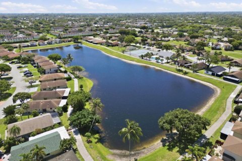 House in West Palm Beach, Florida 3 bedrooms, 120.03 sq.m. № 2083435 - photo 22