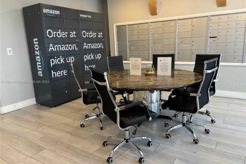 Commercial property in Hollywood, Florida № 1753952 - photo 25