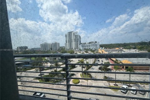 Commercial property in Hollywood, Florida № 1753952 - photo 20