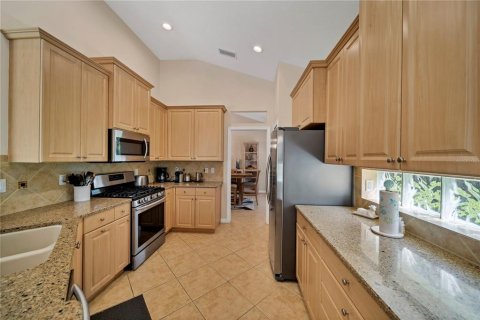 Villa ou maison à louer à Lakewood Ranch, Floride: 4 chambres, 203.08 m2 № 1825369 - photo 8