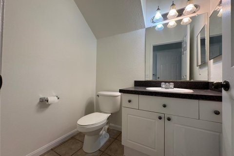 Condo in Palm Harbor, Florida, 4 bedrooms  № 2197569 - photo 16