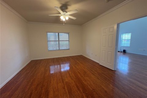 Condo in Palm Harbor, Florida, 4 bedrooms  № 2197569 - photo 11