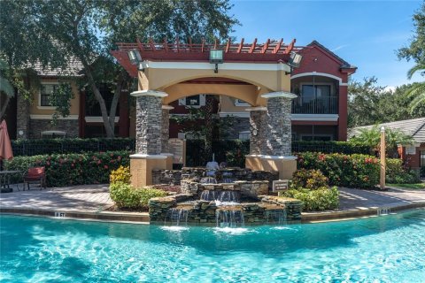 Condo in Palm Harbor, Florida, 4 bedrooms  № 2197569 - photo 25