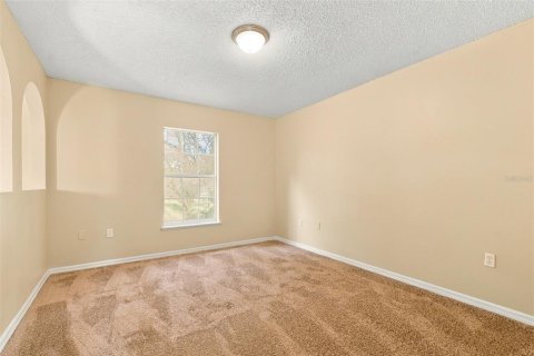 Villa ou maison à vendre à Eustis, Floride: 4 chambres, 204.38 m2 № 2410504 - photo 14
