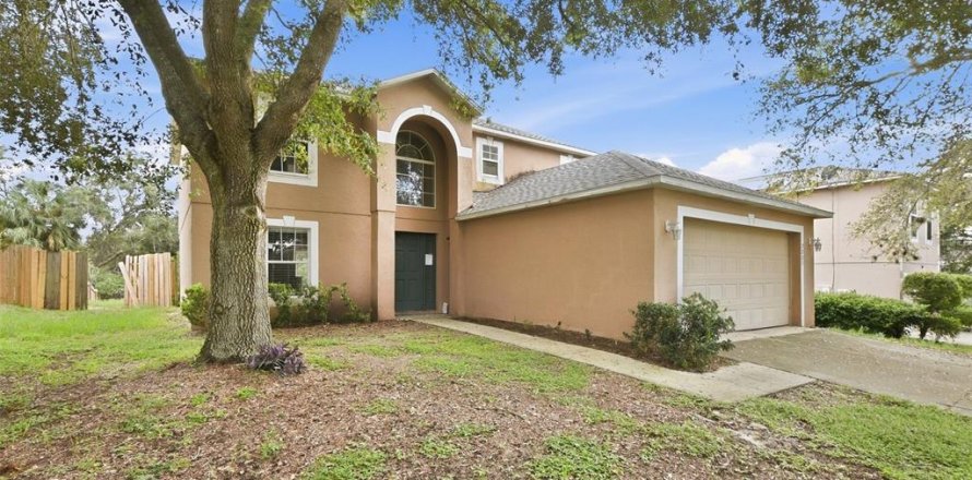 Villa ou maison à Eustis, Floride 4 chambres, 204.38 m2 № 2410504