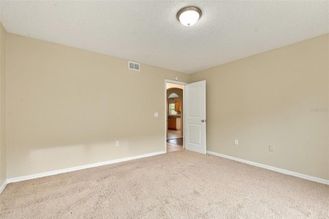 Villa ou maison à vendre à Eustis, Floride: 4 chambres, 204.38 m2 № 2410504 - photo 8