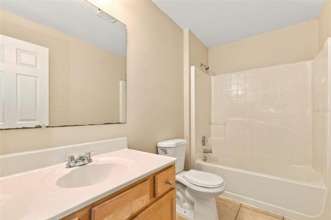 Villa ou maison à vendre à Eustis, Floride: 4 chambres, 204.38 m2 № 2410504 - photo 13