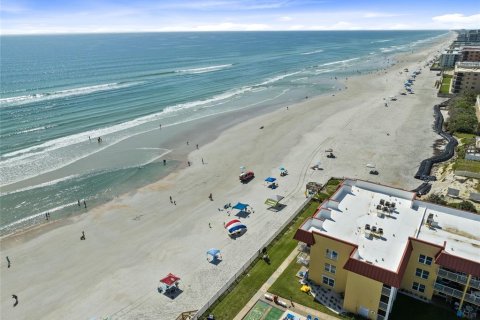 Condo in New Smyrna Beach, Florida, 2 bedrooms  № 1684579 - photo 29