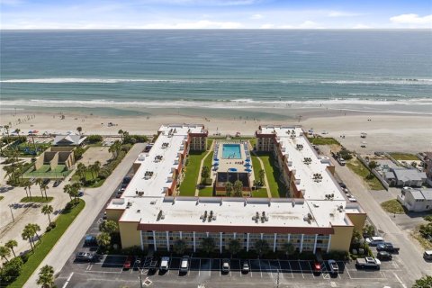 Condo in New Smyrna Beach, Florida, 2 bedrooms  № 1684579 - photo 24