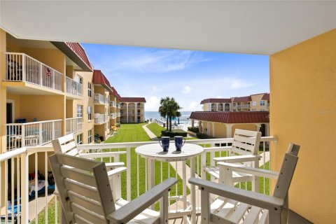 Condo in New Smyrna Beach, Florida, 2 bedrooms  № 1684579 - photo 3