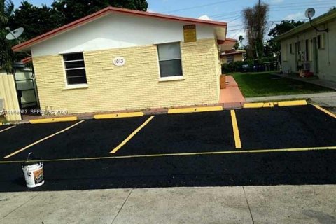 Villa ou maison à Hallandale Beach, Floride 2 chambres, 186.36 m2 № 2028964