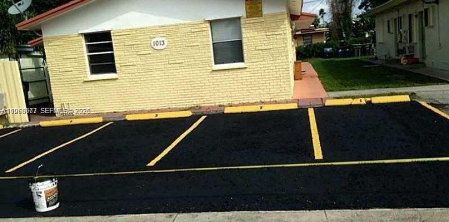 Villa ou maison à Hallandale Beach, Floride 2 chambres, 186.36 m2 № 2028964