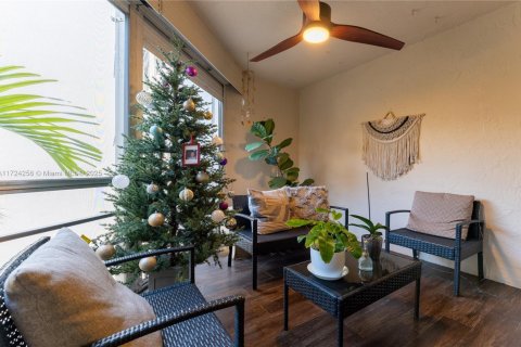 Condo in North Miami Beach, Florida, 1 bedroom  № 1474766 - photo 26