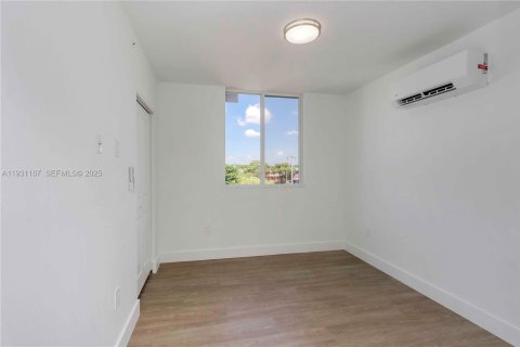 Appartement à louer à Miami, Floride: 2 chambres № 1989560 - photo 8