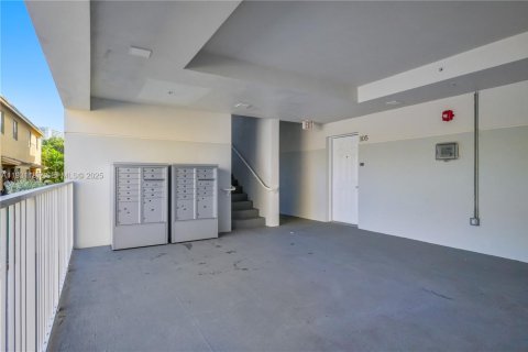 Appartement à louer à Miami, Floride: 2 chambres № 1989560 - photo 13