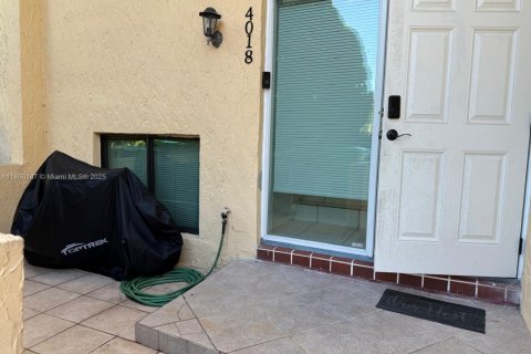 House in Sunrise, Florida 4 bedrooms № 1886639 - photo 27