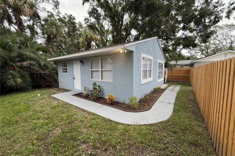 Commercial property in Saint Petersburg, Florida 4 bedrooms, 148.09 sq.m. № 2216879 - photo 22