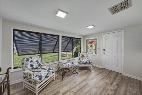 House in Sebring, Florida 2 bedrooms, 137.4 sq.m. № 2096165 - photo 8