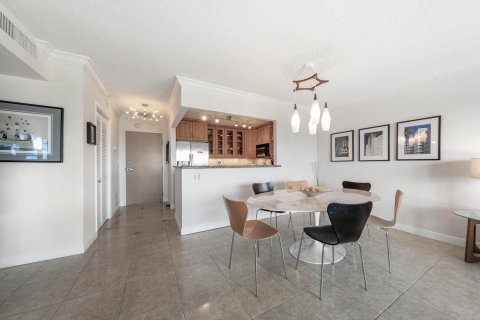 Condominio en venta en Fort Lauderdale, Florida, 2 dormitorios, 113.15 m2 № 2346151 - foto 9