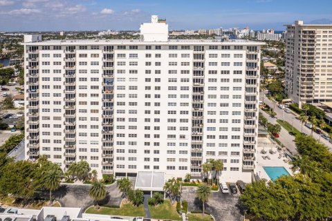 Condominio en venta en Fort Lauderdale, Florida, 2 dormitorios, 113.15 m2 № 2346151 - foto 26