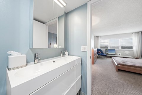 Condominio en venta en Fort Lauderdale, Florida, 2 dormitorios, 113.15 m2 № 2346151 - foto 19
