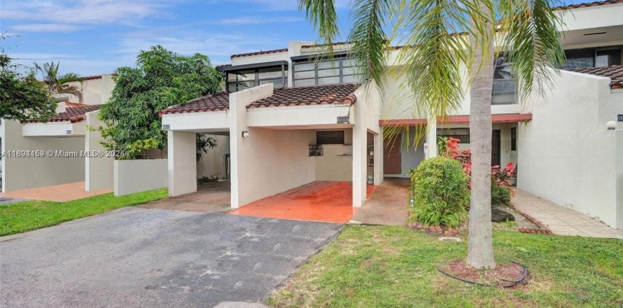 Condo à Lauderhill, Floride, 2 chambres  № 1948961